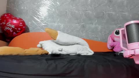 vanessaadol online show from 26, 2, 2025