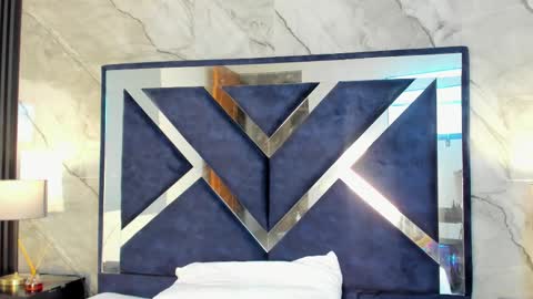 Vanessa Hard online show from 5, 1, 2026