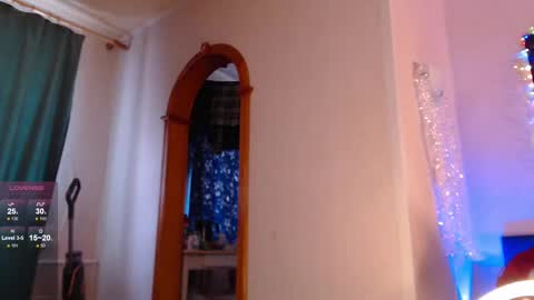 Snapshot of vanessalincum chatting on 17, 2, 2025 Vanessa follow me - I will answer you there at any time online show from 17, 2, 2025