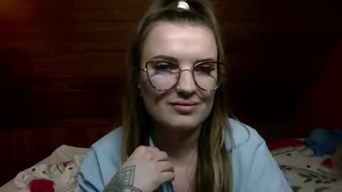 Snapshot of vanessaseduce chatting on 17, 12, 2025 Vanessa online show from 17, 12, 2025