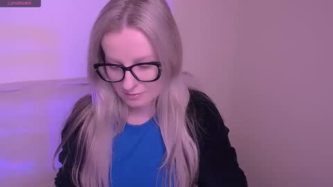 Mia online show from 19, 11, 2025