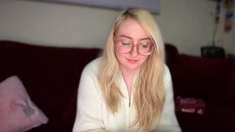 Snapshot of vanillapuddingpie chatting on 17, 2, 2025 vanillapuddingpie online show from 17, 2, 2025