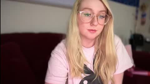 Snapshot of vanillapuddingpie chatting on 2, 3, 2025 vanillapuddingpie online show from 2, 3, 2025