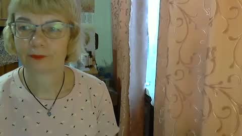 Vanillaxcreamy online show from 12, 12, 2024