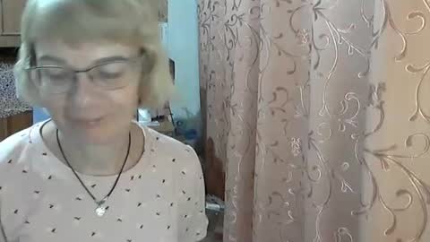 Vanillaxcreamy online show from 12, 12, 2024