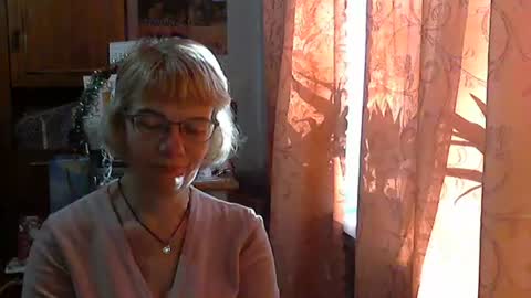 Vanillaxcreamy online show from 19, 12, 2024