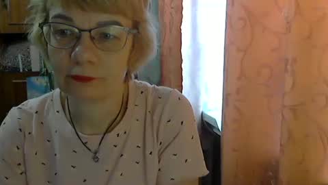 Vanillaxcreamy online show from 16, 2, 2025