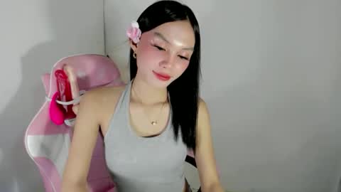 Snapshot of vannesasexyslutt chatting on 11, 11, 2025 VANNESA online show from 11, 11, 2025