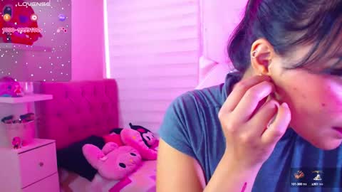 Snapshot of vannessa_shy chatting on 6, 12, 2024 Vanesa online show from 6, 12, 2024