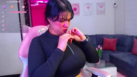 Snapshot of vannessa_shy chatting on 24, 1, 2025 Vanesa online show from 24, 1, 2025