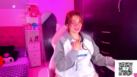 Snapshot of vannessa_shy chatting on 5, 3, 2026 Vanesa online show from 5, 3, 2026