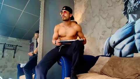 Vans Ross online show from 27, 2, 2026