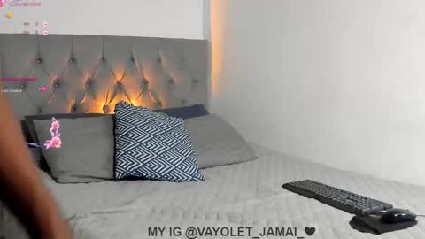 Hi Im Vayolet online show from 4, 2, 2025