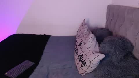 Vayolett Bass online show from 13, 2, 2025