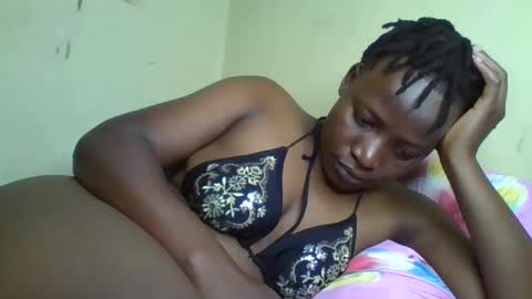 Snapshot of vee_tommy chatting on 5, 12, 2024 Vee tommy online show from 5, 12, 2024