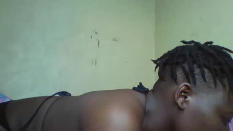 Snapshot of vee_tommy chatting on 6, 12, 2024 Vee tommy online show from 6, 12, 2024