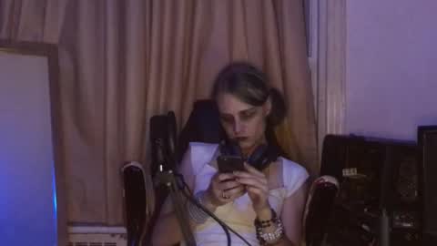 veelucious online show from 6, 10, 2025