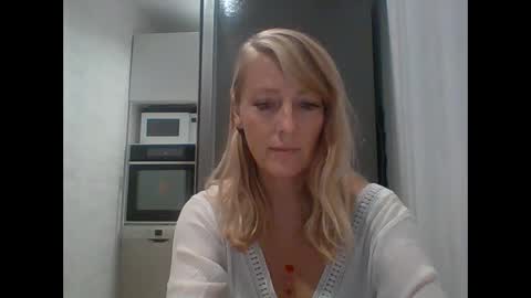 Veessa online show from 4, 10, 2025