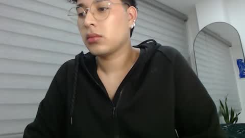 velascosexyboy online show from 11, 2, 2025