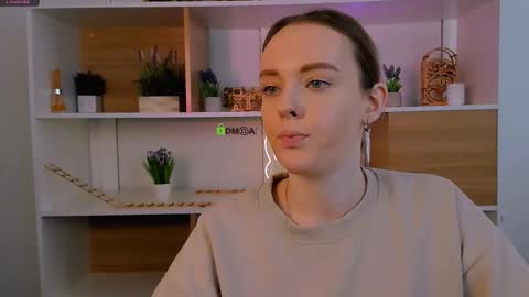 veloria_belle online show from 16, 12, 2025