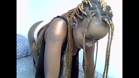 juicy pussy online show from 17, 3, 2026