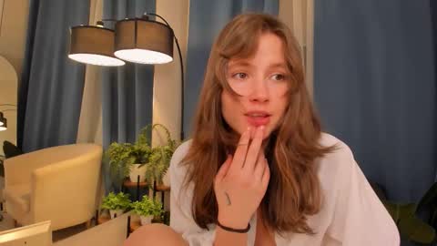 velvet_cherry online show from 31, 1, 2026