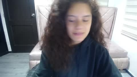 velvet_moon_v online show from 13, 10, 2025