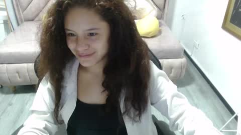 velvet_moon_v online show from 20, 11, 2025