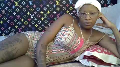 Snapshot of velvet_temptress chatting on 16, 10, 2025 velvet online show from 16, 10, 2025