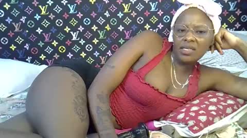 Snapshot of velvet_temptress chatting on 23, 10, 2025 velvet online show from 23, 10, 2025