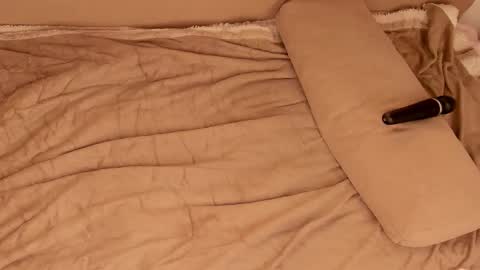 Hey there Im Anna online show from 26, 9, 2025