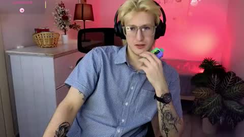 velvetbite online show from 16, 1, 2026