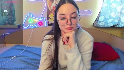 Snapshot of velvetgloww chatting on 3, 2, 2026 Violetta online show from 3, 2, 2026