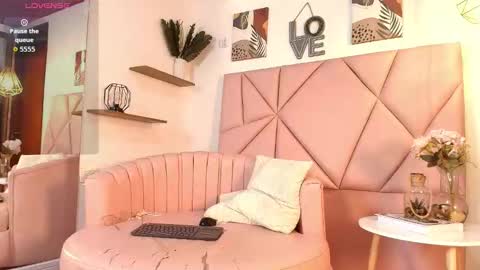 Velvet Nami online show from 21, 2, 2026