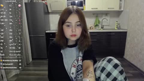 Snapshot of vendymories chatting on 3, 2, 2025 eva 3 online show from 3, 2, 2025