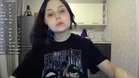 Snapshot of vendymories chatting on 13, 2, 2025 eva 3 online show from 13, 2, 2025