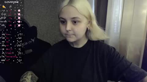 Snapshot of vendymories chatting on 8, 9, 2025 eva 3 online show from 8, 9, 2025