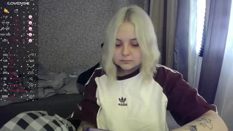 Snapshot of vendymories chatting on 11, 9, 2025 eva 3 online show from 11, 9, 2025