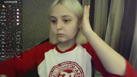 Snapshot of vendymories chatting on 16, 9, 2025 eva 3 online show from 16, 9, 2025