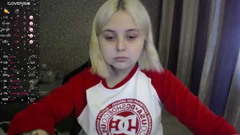 Snapshot of vendymories chatting on 17, 9, 2025 eva 3 online show from 17, 9, 2025