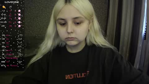 Snapshot of vendymories chatting on 7, 10, 2025 eva 3 online show from 7, 10, 2025