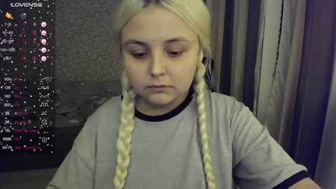 Snapshot of vendymories chatting on 13, 10, 2025 eva 3 online show from 13, 10, 2025