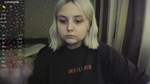 Snapshot of vendymories chatting on 31, 10, 2025 eva 3 online show from 31, 10, 2025