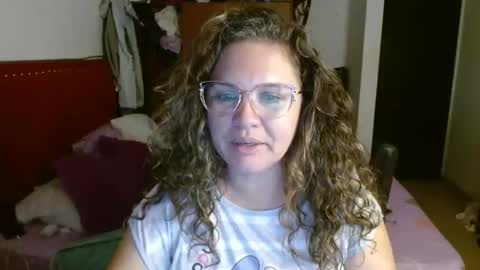 Snapshot of venecasexy44 chatting on 2, 12, 2025 venecasexy44 online show from 2, 12, 2025