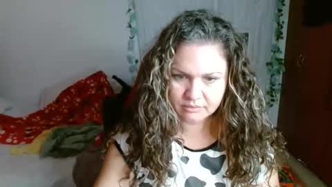 Snapshot of venecasexy44 chatting on 16, 12, 2025 venecasexy44 online show from 16, 12, 2025