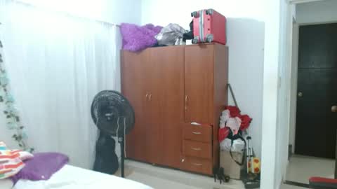 Snapshot of venecasexy44 chatting on 28, 2, 2026 venecasexy44 online show from 28, 2, 2026