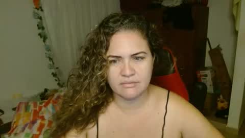 Snapshot of venecasexy44 chatting on 4, 3, 2026 venecasexy44 online show from 4, 3, 2026