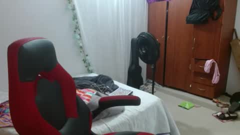 Snapshot of venecasexy44 chatting on 6, 3, 2026 venecasexy44 online show from 6, 3, 2026