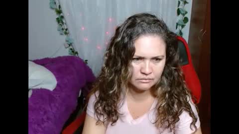Snapshot of venecasexy44 chatting on 9, 4, 2026 venecasexy44 online show from 9, 4, 2026