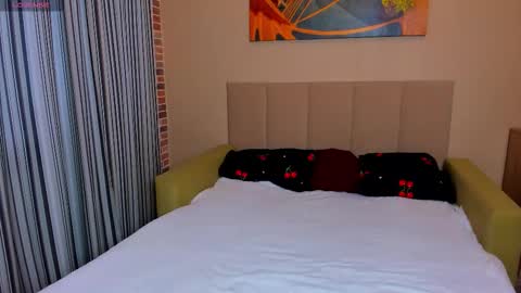 Snapshot of veneradi615 chatting on 26, 10, 2025 veneradi615 online show from 26, 10, 2025